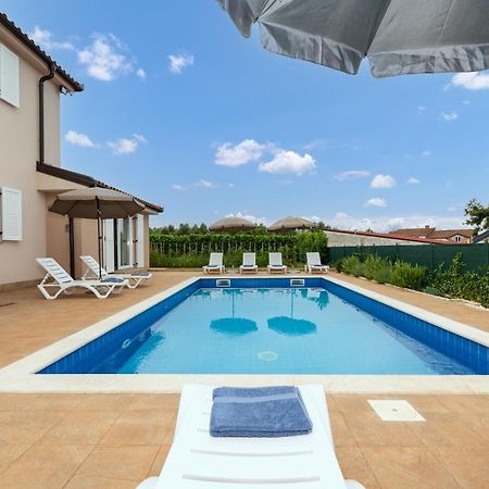 Villa Buroli With Pool, Sauna And Jacuzzi Exterior photo