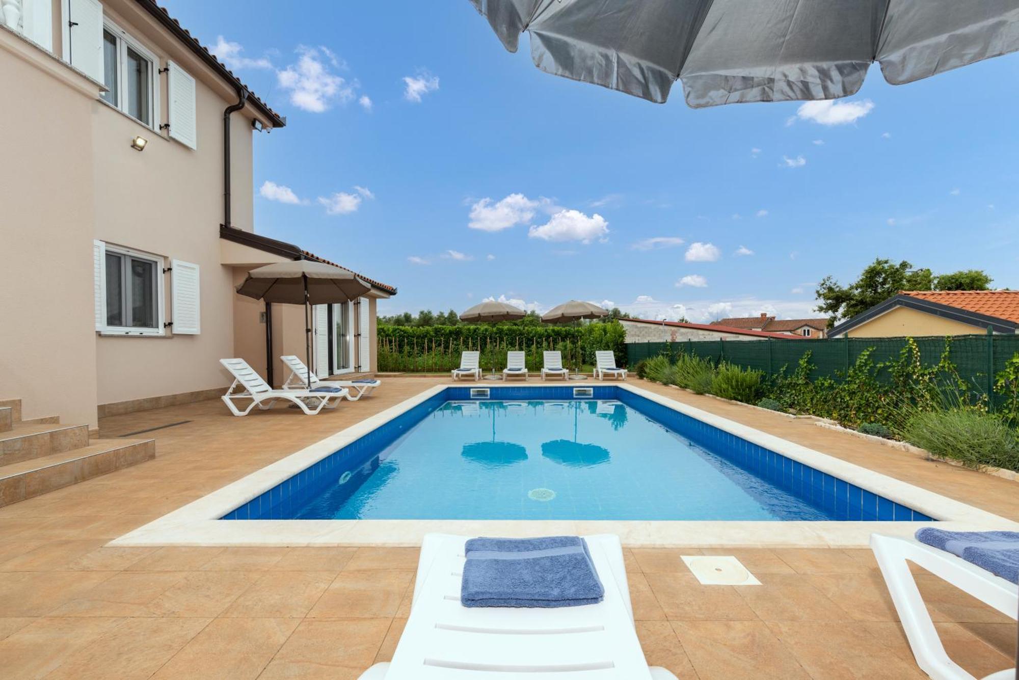 Villa Buroli With Pool, Sauna And Jacuzzi Exterior photo
