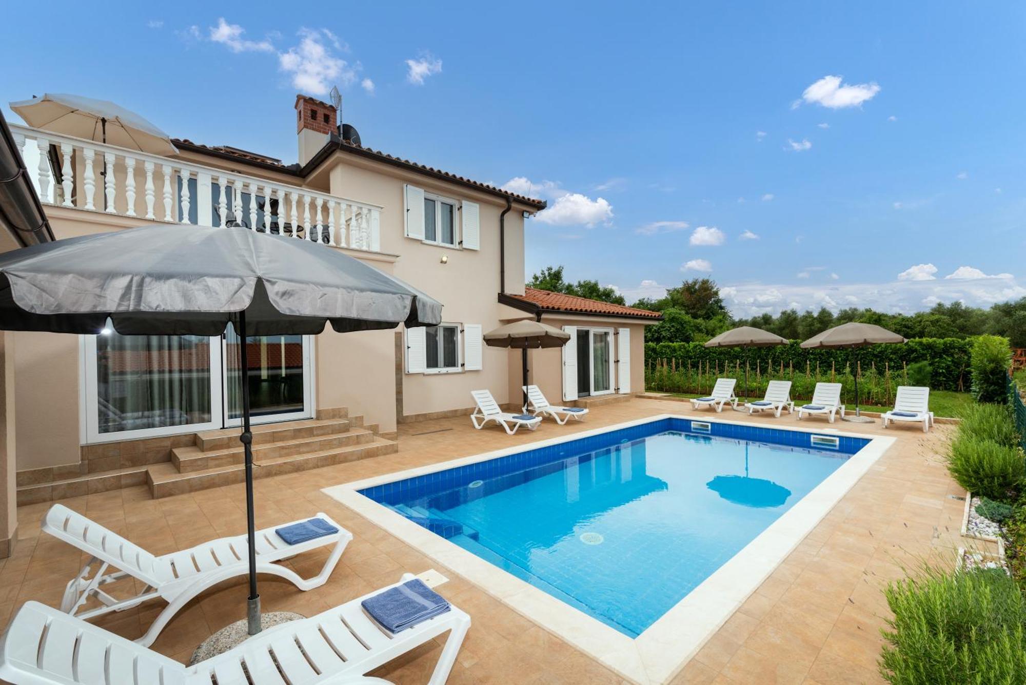 Villa Buroli With Pool, Sauna And Jacuzzi Exterior photo